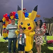 Inflable y área de juego infantil
